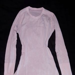 Lulu lemon 🍋 size 8 super cute  pink 🌸top